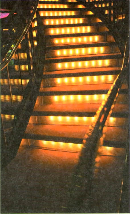Глава 18. Освещение лестницы